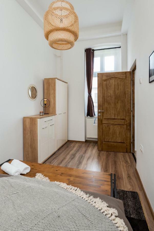 Central Kira Apartment Budapeszt Zewnętrze zdjęcie